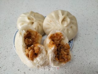 茄子馅素包子的做法步骤：11