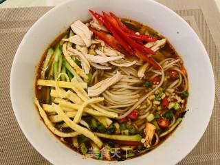 火麻油鸡丝面的做法步骤：5