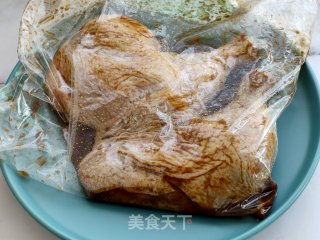 香酥炸鸡腿的做法步骤：2
