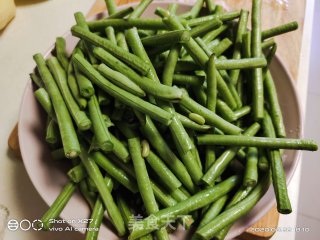 培根焖豆角的做法步骤：2