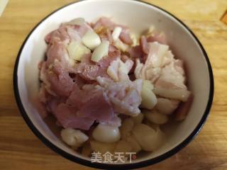 培根炒包包菜的做法步骤：1