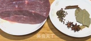 五香牛肉的做法步骤：1