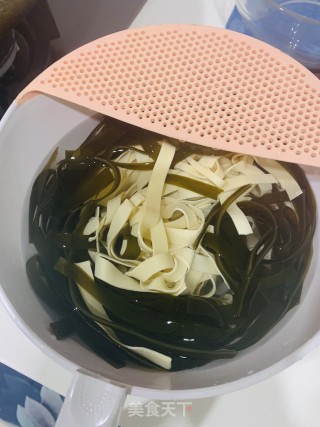拌海带千张的做法步骤：4