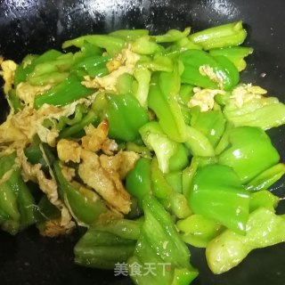 皱皮椒炒鸡蛋的做法步骤：5