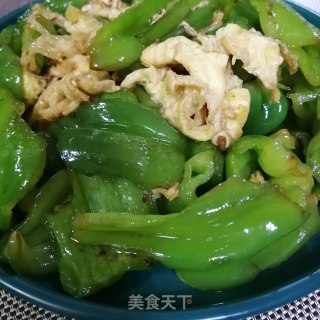 皱皮椒炒鸡蛋的做法步骤：6