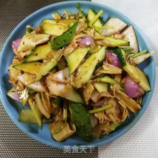 板筋拌瓜片的做法步骤：8