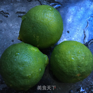 荔枝青柠蜂蜜水的做法步骤：2