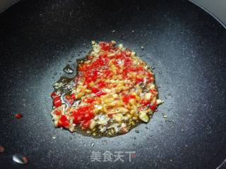 酸菜烧芋头的做法步骤：4