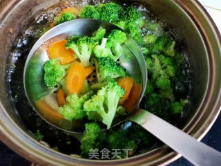 凉拌海鲜时蔬的做法步骤：5