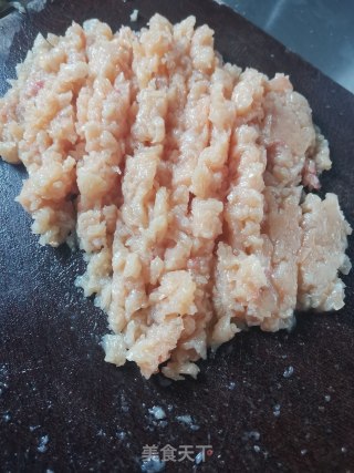 清蒸鸡胸肉蛋卷的做法步骤：2