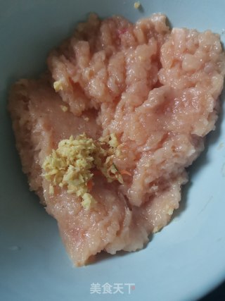清蒸鸡胸肉蛋卷的做法步骤：3