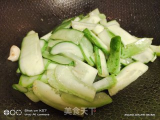 牛肉炒黄瓜的做法步骤：4