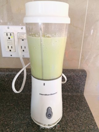 牛油果奶昔的做法步骤：4
