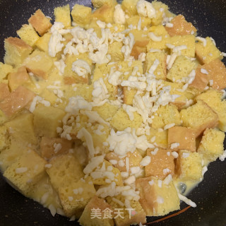 平底锅也能做披萨的做法步骤：6