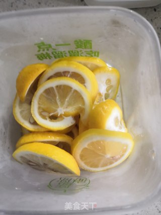 炸鸡块的做法步骤：2
