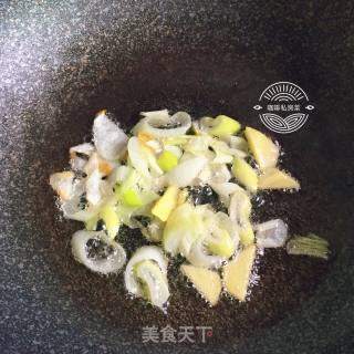 腊味糯米油豆腐酿的做法步骤：7