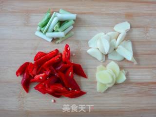 嫩南瓜炒肉片的做法步骤：2