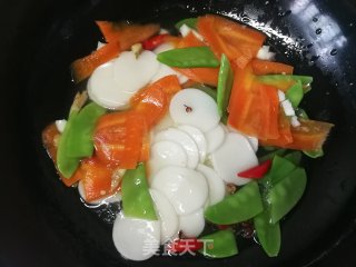 荷兰豆胡萝卜炒年糕的做法步骤：9
