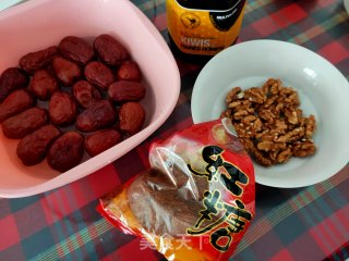 红枣蒸核桃的做法步骤：1