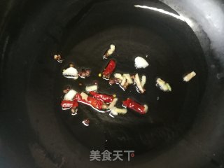 老干妈炒花菜的做法步骤：4