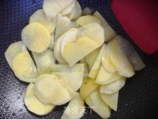 土豆炒牛肉的做法步骤：5