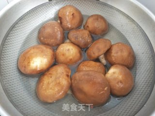 香菇牛肉馅水饺的做法步骤：4