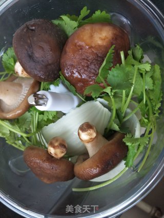香菇牛肉馅水饺的做法步骤：5
