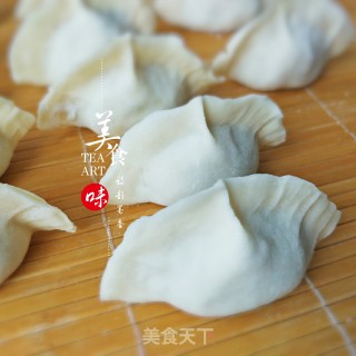 酸汤水饺的做法步骤：2