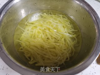 肉丝榨菜的做法步骤：2