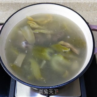 苦瓜酸菜猪骨汤的做法步骤：11