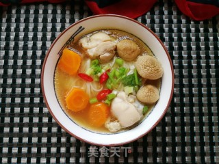 胡萝卜白菌鸡腿汤面的做法步骤：8