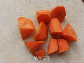 胡萝卜白菌鸡腿汤的做法步骤：11