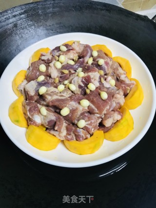 莲子排骨蒸南瓜#蒸菜#的做法步骤：5