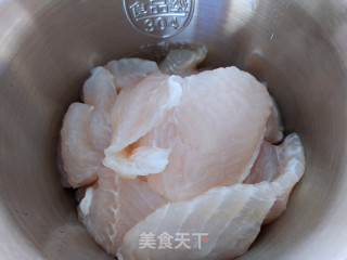 蒸鱼糕的做法步骤：1
