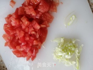 西红柿鸡蛋汤面的做法步骤：1