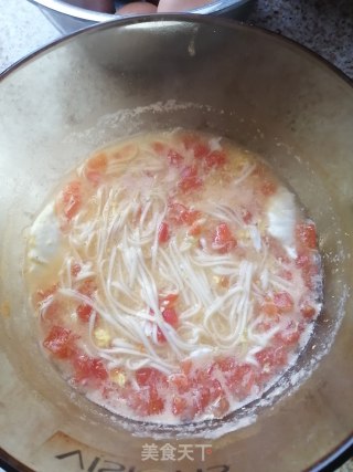 西红柿鸡蛋汤面的做法步骤：6
