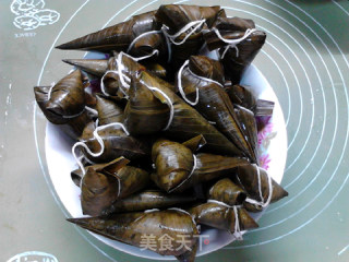 绿豆腊肉粽的做法步骤：14