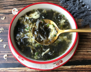 紫菜虾皮鸡蛋汤的做法步骤：10