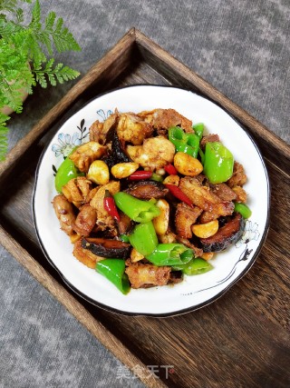蒜子青椒炒鸡块的做法步骤：10