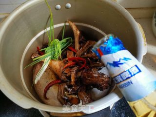 啤酒鸭的做法步骤：7
