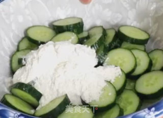 煎黄瓜的做法步骤：2