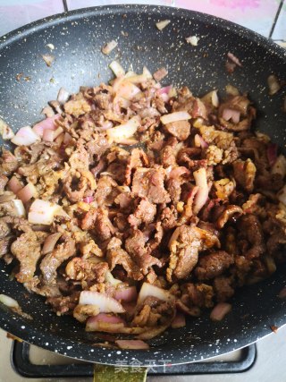 孜然牛肉的做法步骤：5