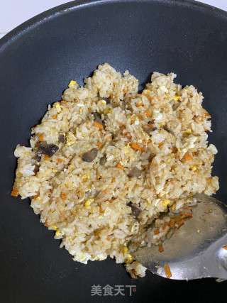 海参炒饭的做法步骤：5