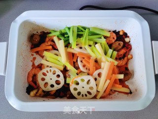 麻辣鲜香的麻辣香锅的做法步骤：11