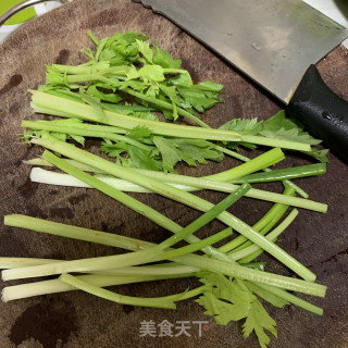 牛肉粒拌面的做法步骤：3
