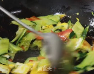 黄瓜炒鸡蛋的做法步骤：7