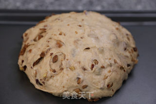 红枣核桃软欧的做法步骤：13