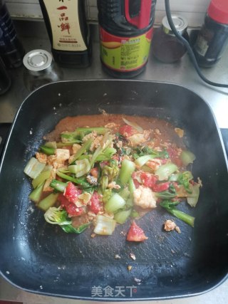 西红柿鸡蛋油菜炒面的做法步骤：4