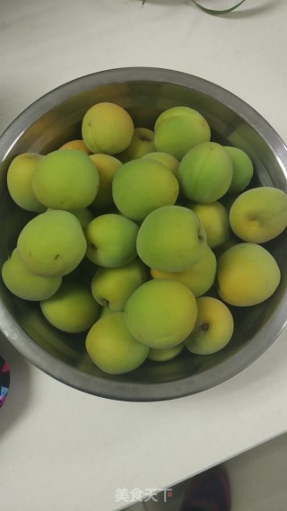 梅子酒的做法步骤：1