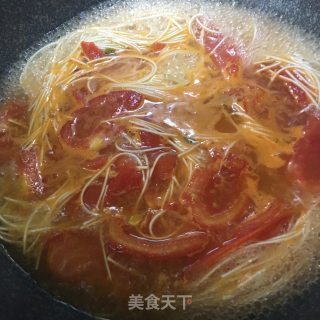西红柿鸡蛋汤面的做法步骤：6